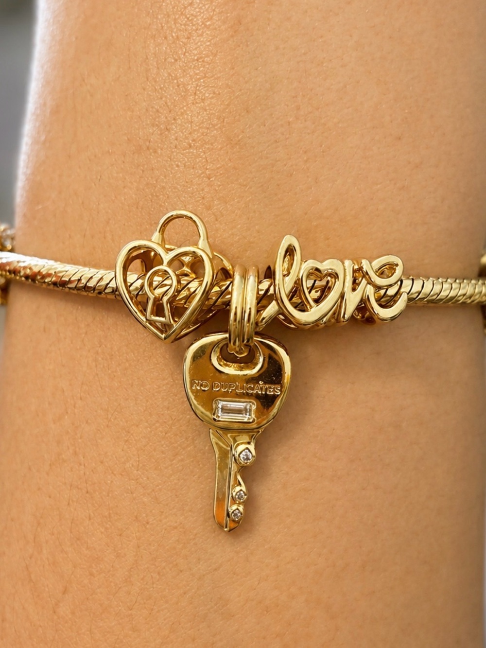 Gold Heart & Key Charm Bracelet - Love Script